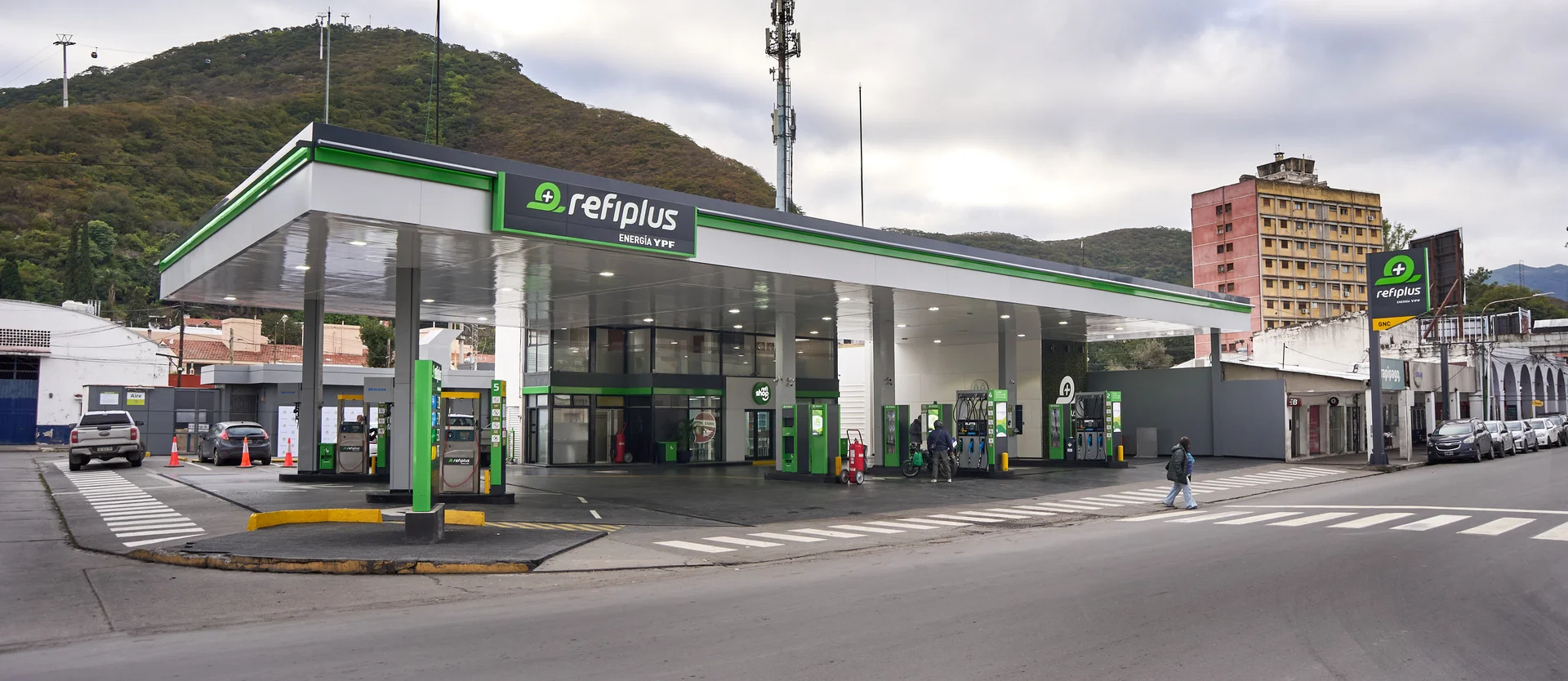 Estación de servicio Refiplus